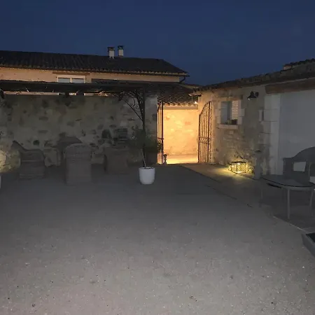 Les De La Petite Campagne Apartment *